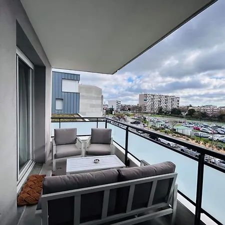 City, Proche Bordeaux, Piscine Et Parking * Lormont
