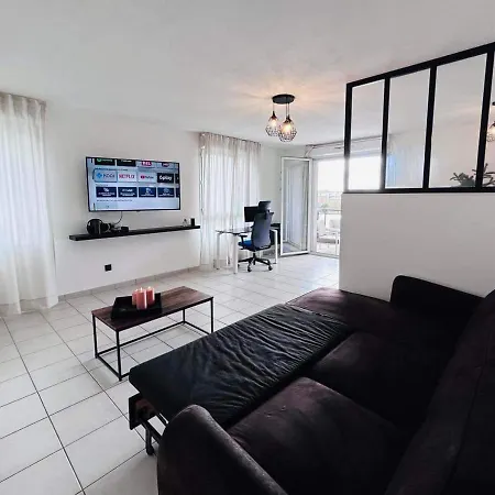 City, Proche Bordeaux, Piscine Et Parking Apartment *